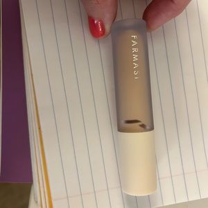 Used 1x-Farmasi concealer “C02”